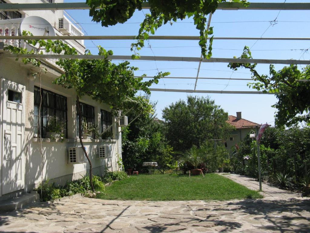 Guest House Rusalka 비알라 외부 사진